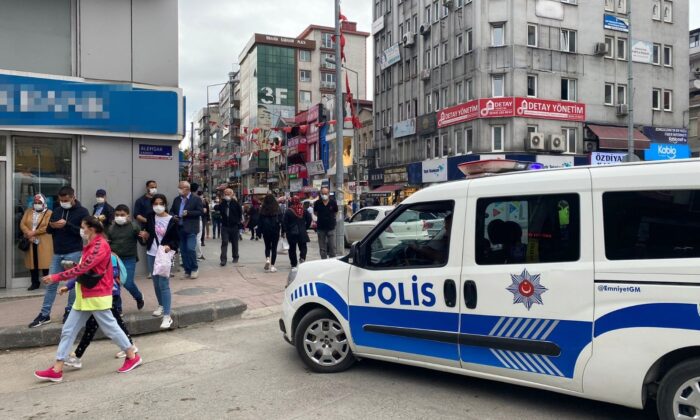 Bankada olay ihbarı, ekipleri harekete geçirdi