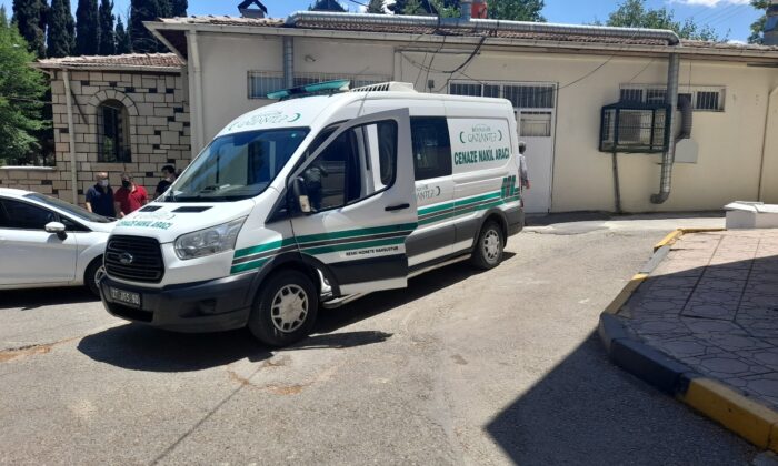 Banyoda kalp krizi geçirdi, hastanede hayatını kaybetti