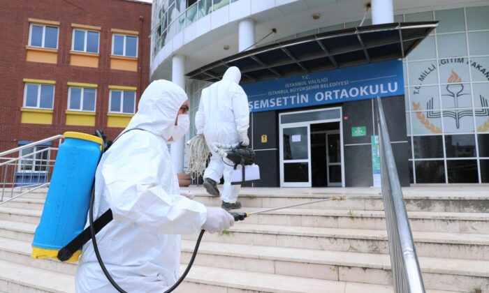 Başakşehir’de LGS öncesi okullar dezenfekte edildi