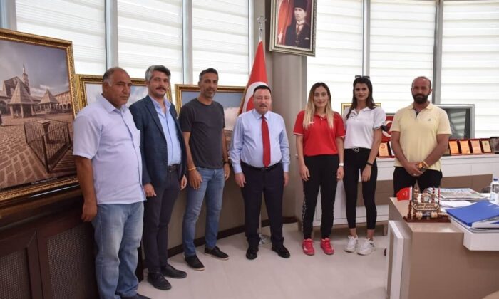 Başarılı spor takımlarından Başkan Beyoğlu’na teşekkür