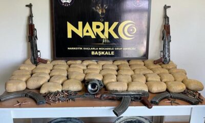 Başkale’de silah, mühimmat ve 52 kilo esrar ele geçirildi