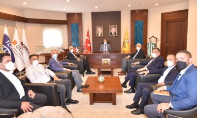 Başkan Altay Kuzey Kıbrıslı belediye başkanlarıyla bir araya geldi