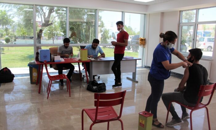 Başkan Aslan: “Bu beladan kurtulmanın yegane yolu aşılanmaktır”