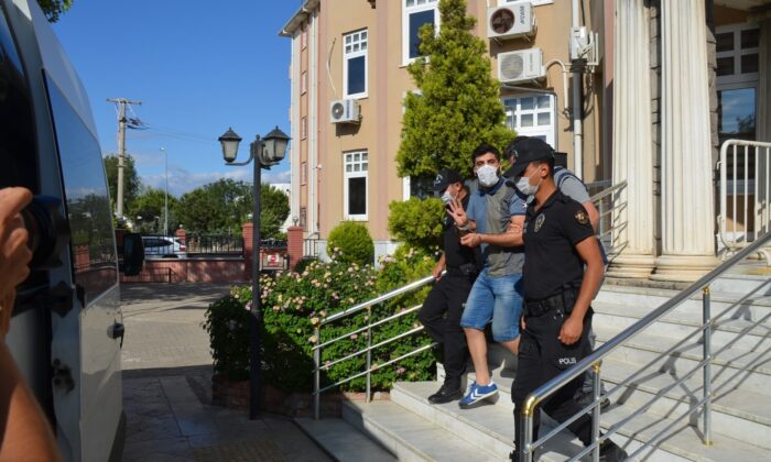 Başkan Atabay’a saldıran 6 şüpheliden 3’ü tutuklandı