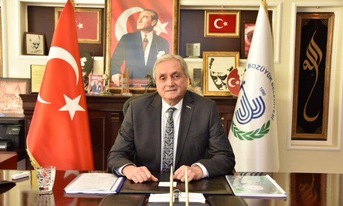 Başkan Bakkalcıoğlu’ndan Babalar Günü mesajı