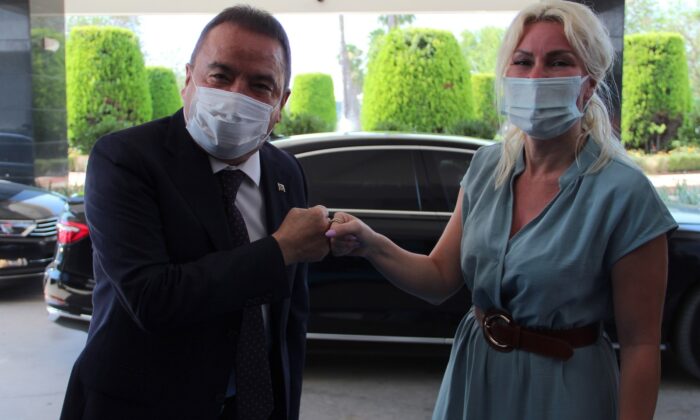 Başkan Böcek 109 gün tedavi gördüğü hastanede