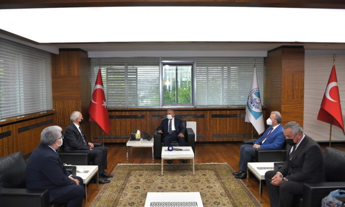 Başkan Büyükkılıç; Sağlık Bilimleri Üniversitesi Rektörü Erdöl’ü ağırladı