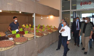 Başkan Büyükkılıç Yöresel Ürünler Fuarı’nı ziyaret etti