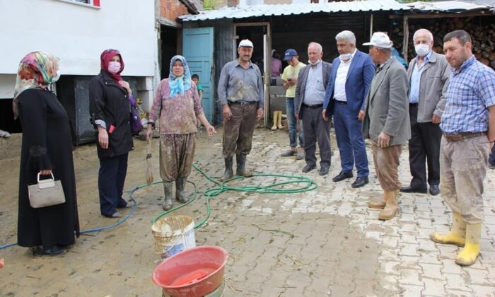 Başkan Çalışkan’dan Hasanlar köyüne “Geçmiş olsun” ziyareti