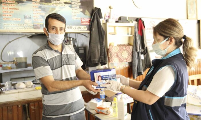 Başkan Çerçioğlu, kahvehane esnafını yalnız bırakmadı