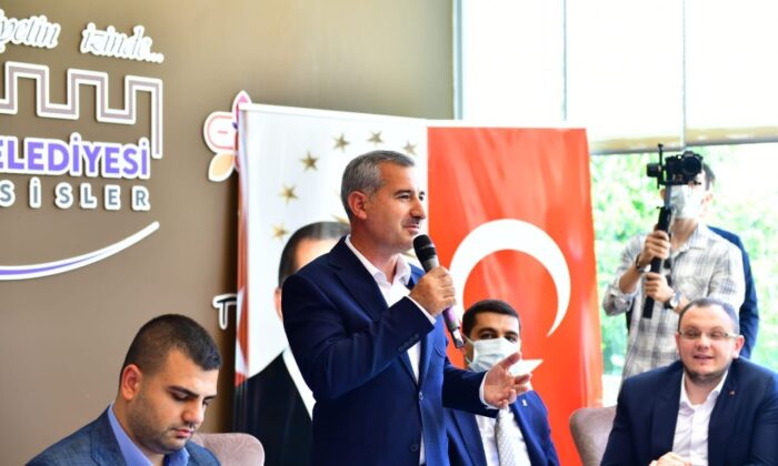 Başkan Çınar ve Eyyüp Kadir İnan AK Partili gençlerle buluştu