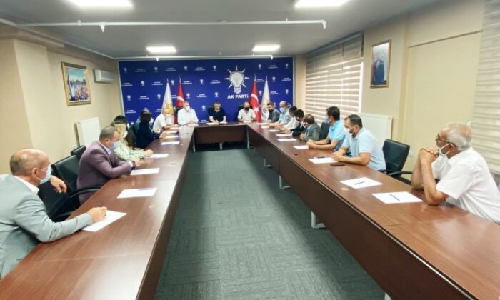 Başkan Çopuroğlu Pınarbaşı Teşkilat Toplantısına katıldı