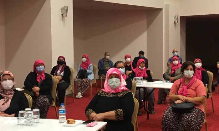 Başkan Gürkan’a Kırsal Köy Pazarı’nın açılmaması sebebiyle tepki