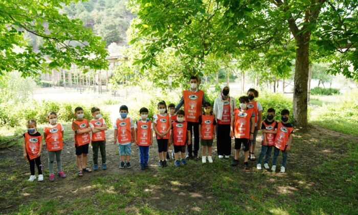 Başkan Karagöl Tema ile birlikte çöp topladı