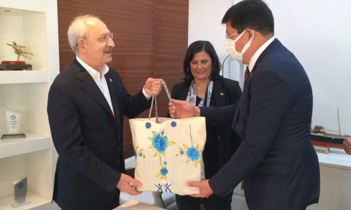 Başkan Özcan CHP lideri ile bir araya geldi