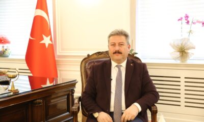 Başkan Palancıoğlu öğrenci Derin Şahin’i tebrik etti