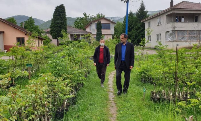 Başkan Şahin fidan yetiştiricileri ile bir araya geldi