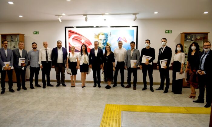 Başkan Seçer’den Kariyer Merkezi paydaşlarına ‘teşekkür belgesi’