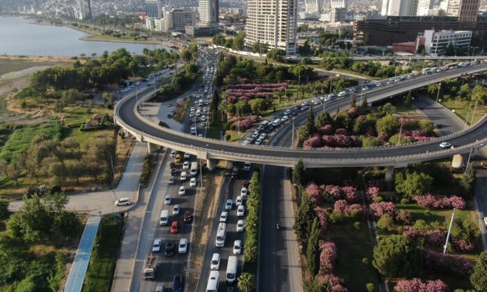 Başkan Soyer’den İzmir trafiğine tepki çeken ilginç çözümü