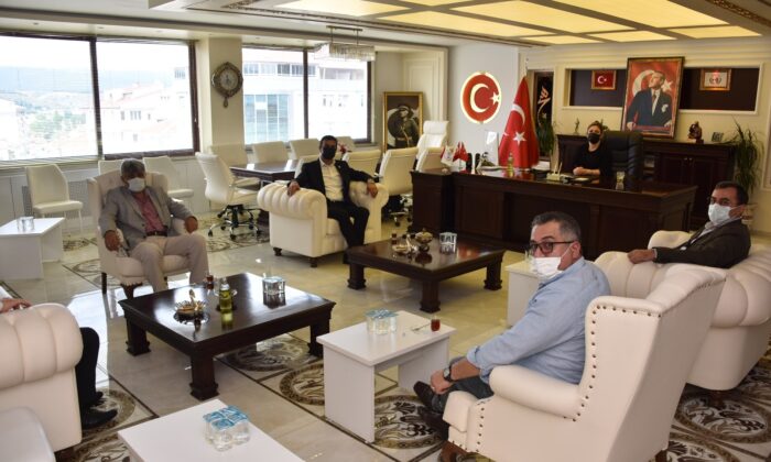 Başkan Vekili Manav’a meclis üyelerinden ziyaret