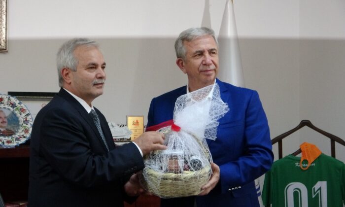 Başkan Yavaş: “Bizim birinci önceliğimiz seçildiğimiz illere layık olmak”