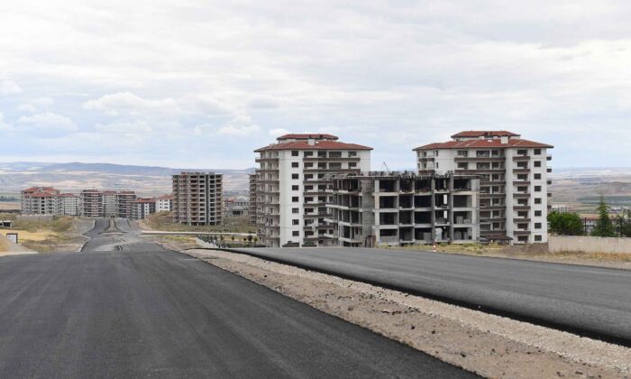 Başkentte 25 bin konutlu mahallenin altyapı sorununu çözmek için çalışmalar devam ediyor