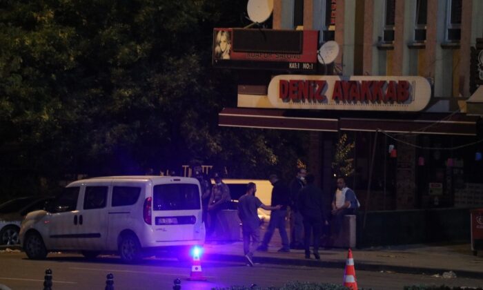 Başkent’te ‘dur’ ihtarına uymayan kişi polis kontrol noktasına silahla ateş açtı