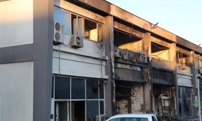 Başkent’te iş merkezinde çıkan yangının ardından küle dönmüş dükkanlar kaldı