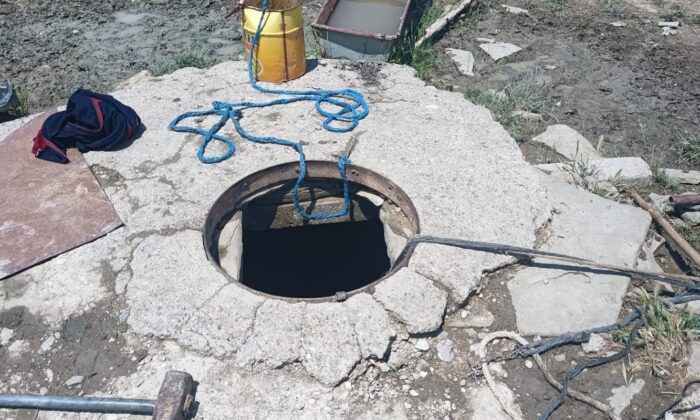 Başkent’te kuyuya düşen ineği itfaiye kurtardı