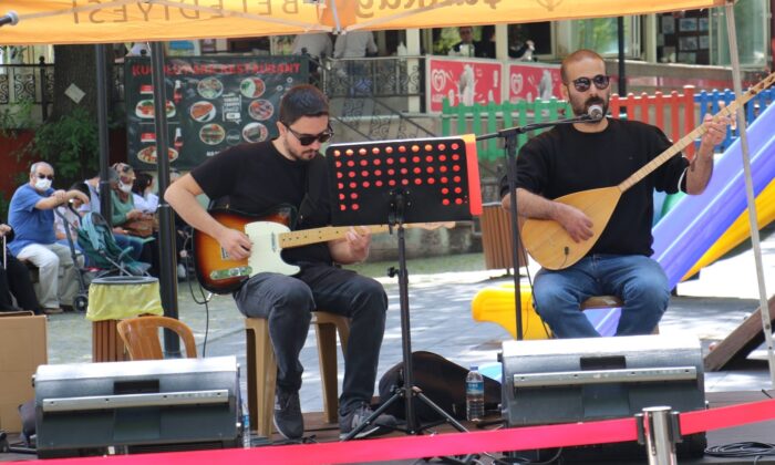 Başkentte pandemide sahne alamayan sanatçılara konser desteği