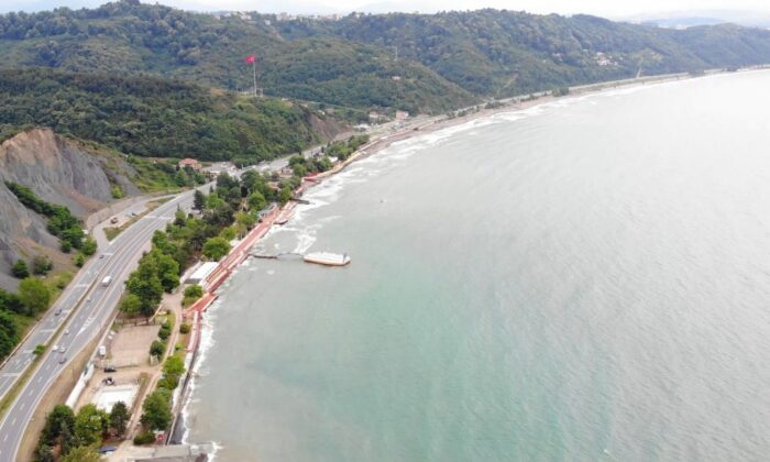 Batı Karadeniz’in en büyük plajı açıldı