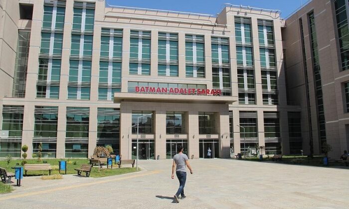 Batman Sağlık Müdürlüğü operasyonunda 5 tutuklama