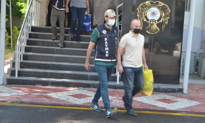 Batman’da FETÖ’nün askeri mahrem yapılanması operasyonunda 4 tutuklama