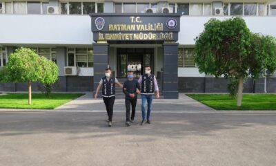Batman’da hakkında tutuklanma kararı bulunan 8 kişi yakalanarak adalete teslim edildi