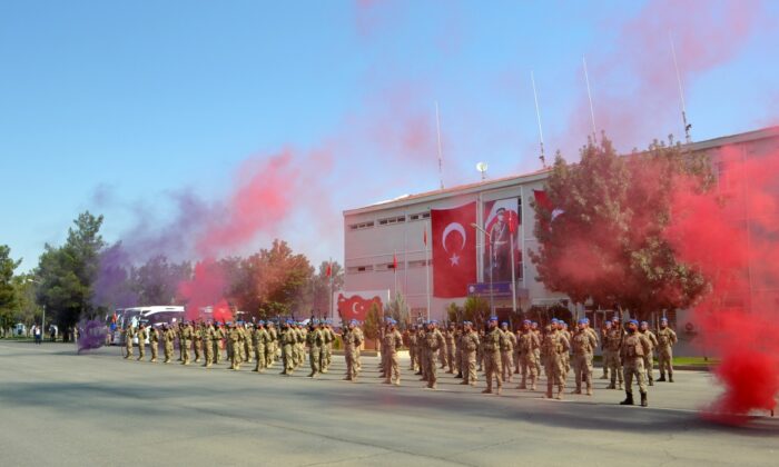 Batman’da Komando Birliği Suriye sınır hattına uğurlandı