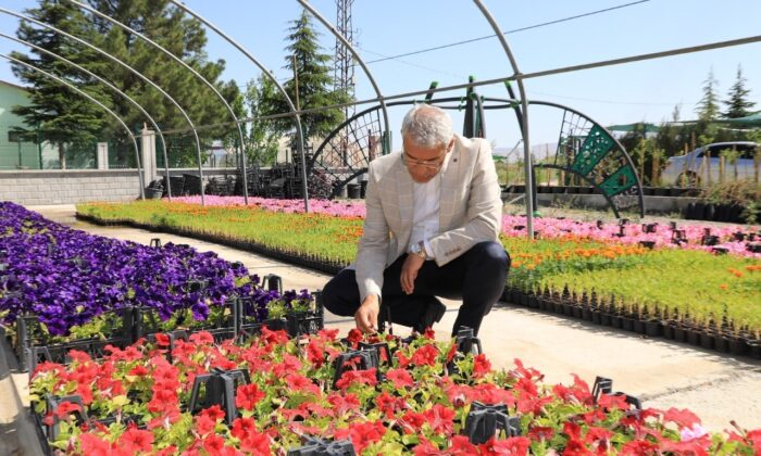 Battalgazi her mevsim çiçek kokuyor