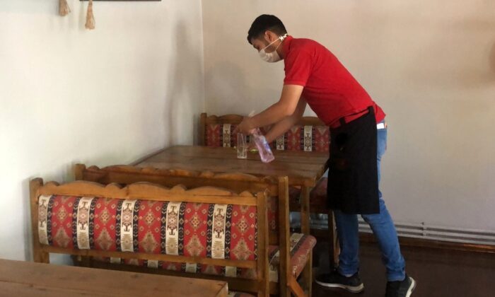 Bayburt’ta kafe ve restoranlar yeniden açıldı