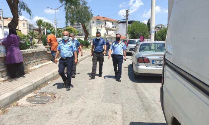Bayraklı zabıtası pazaryerleri çevresinde denetim yaptı