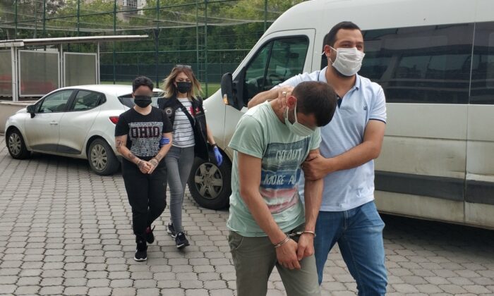 Bekçiler tarafından uyuşturucuyla yakalan 2 kişi adliyeye sevk edildi