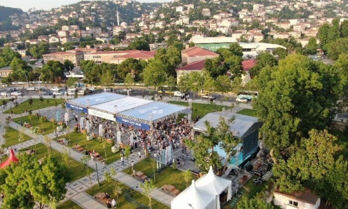 Beykoz’da şenlik havasında başlayan ’Sahil Etkinlikleri’ renkli görüntülere sahne oldu