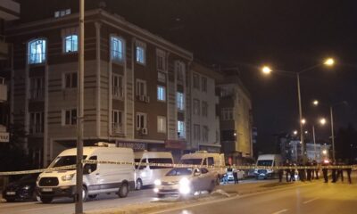 Beylikdüzü’nde bir dairede yaşlı kadın ve oğlunun cesedi bulundu, odadaki “Bomba düzeneği var yaklaşmayın” yazısı ekipleri alarma geçirdi