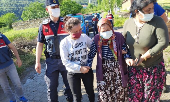 Bigadiç’te kaybolan alzheimer hastası kadın bulundu