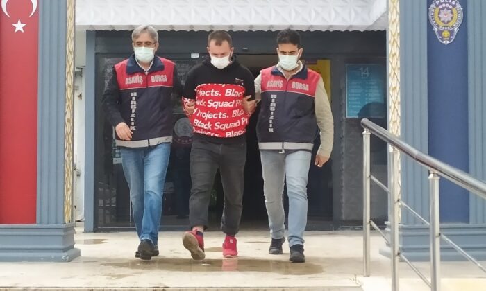 Bir hafta önce cezaevinden çıktı, sabah dükkân, akşam banka soydu