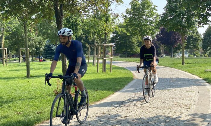 Bisiklet tutkunu Bandırma’dan Antalya’ya pedal çevirdi