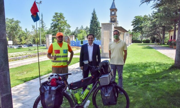 Bisikletiyle 2 bin 500 kilometrelik yol kat edecek
