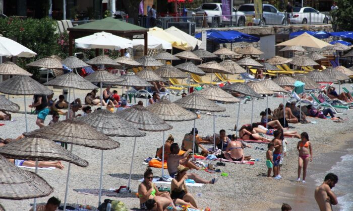 Bodrum sahillerinde adım atacak yer kalmadı