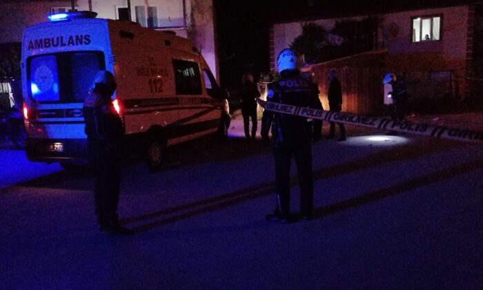 Bolu’da komşular arasında bıçaklı, silahlı kavga: 1’i polis 5 yaralı