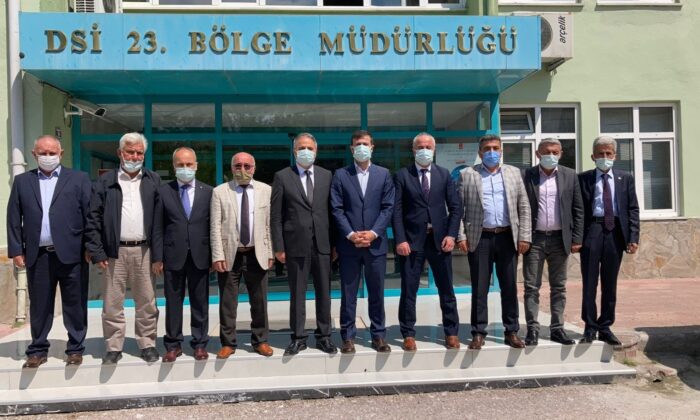 Bozkurt, yol ve su sorunlarını Kastamonu’da dile getirdi