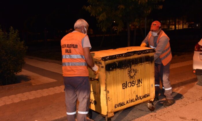 Bozüyük’te çöp konteynerleri yıkanarak temizleniyor