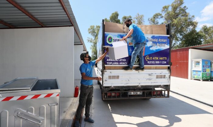 Buca’nın Atık Getirme Merkezi hizmete açıldı